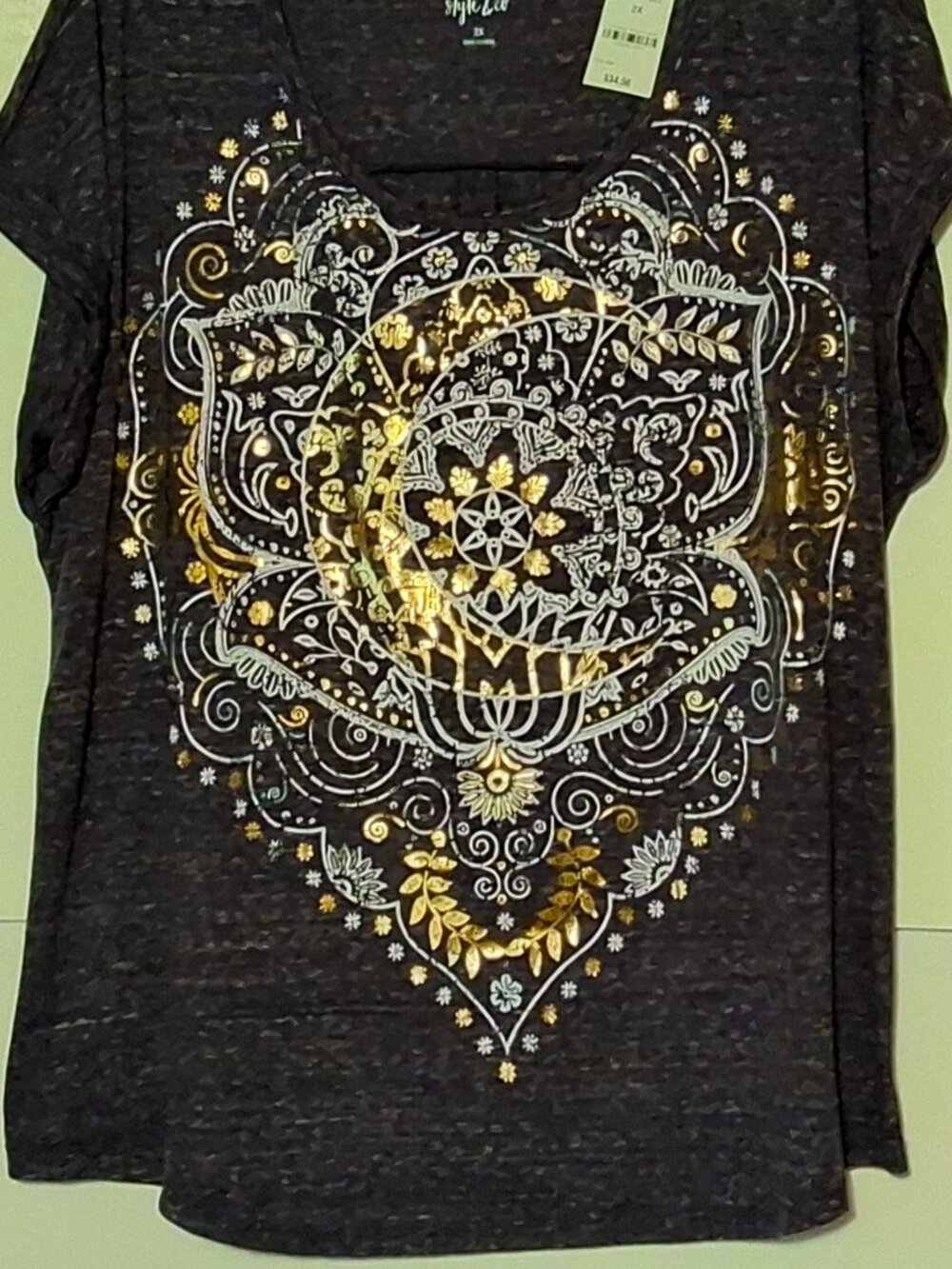 Women’s Style Co. Graphics Dark Heather Gray Short Sleeve T-Shirt - Picture 2 of 5